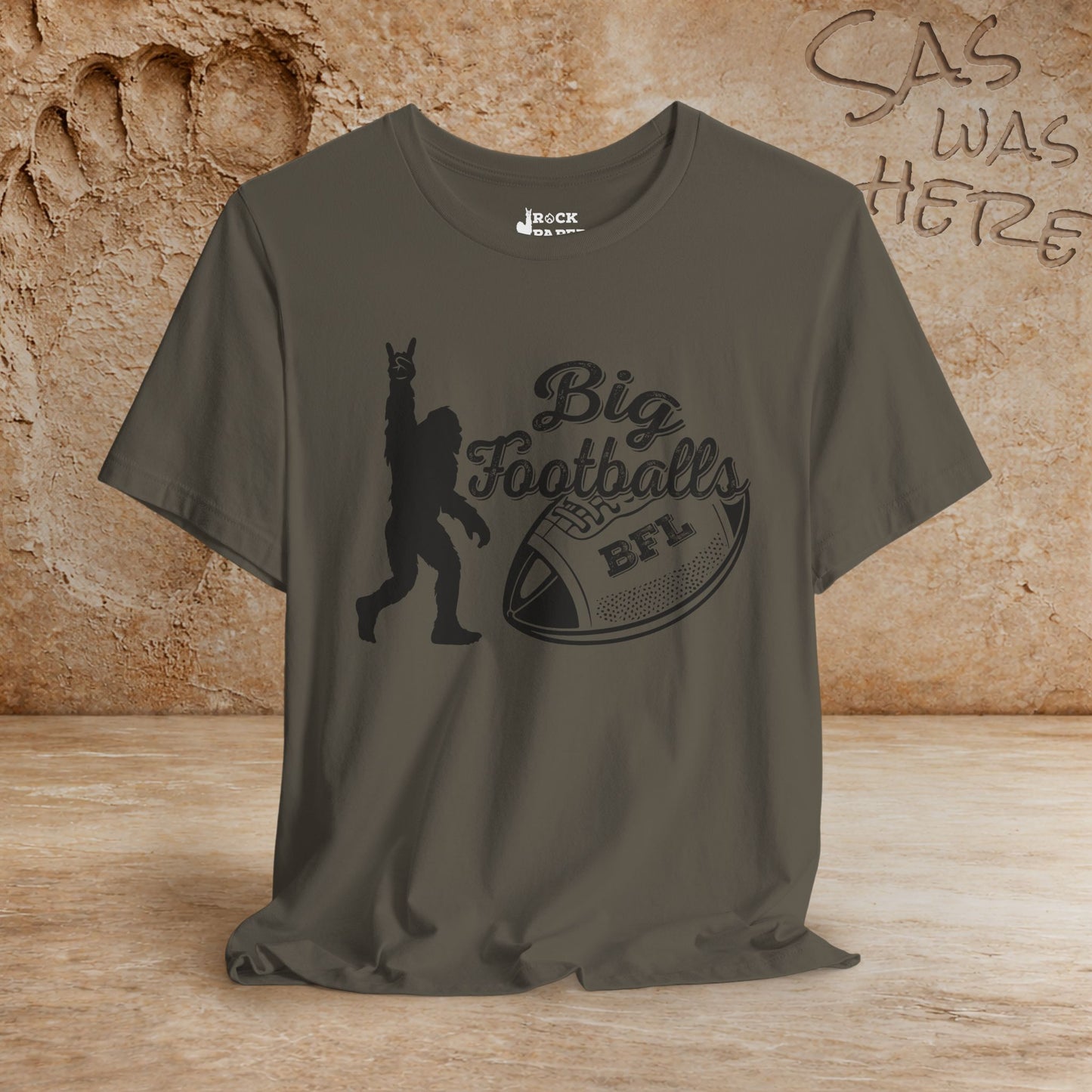 Big Foot-Balls... ? 🏈